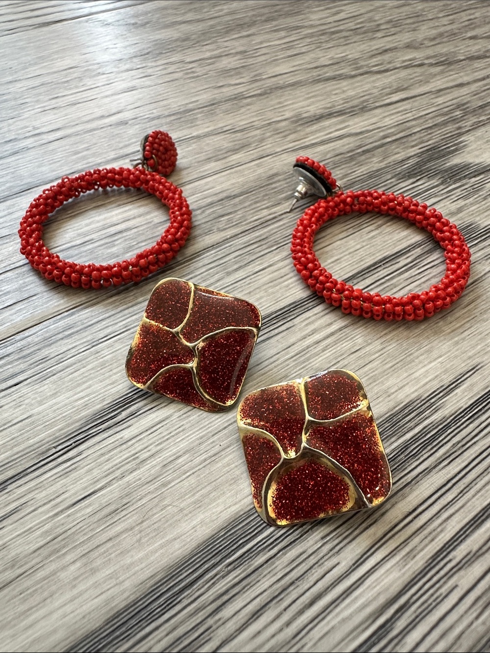 Vintage Red Glitter Resin Square Stud Earrings and Beaded Hoop Set